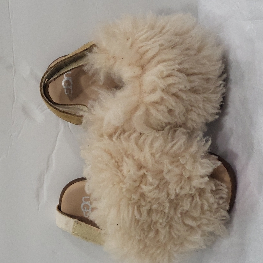 Girls UGG Flats